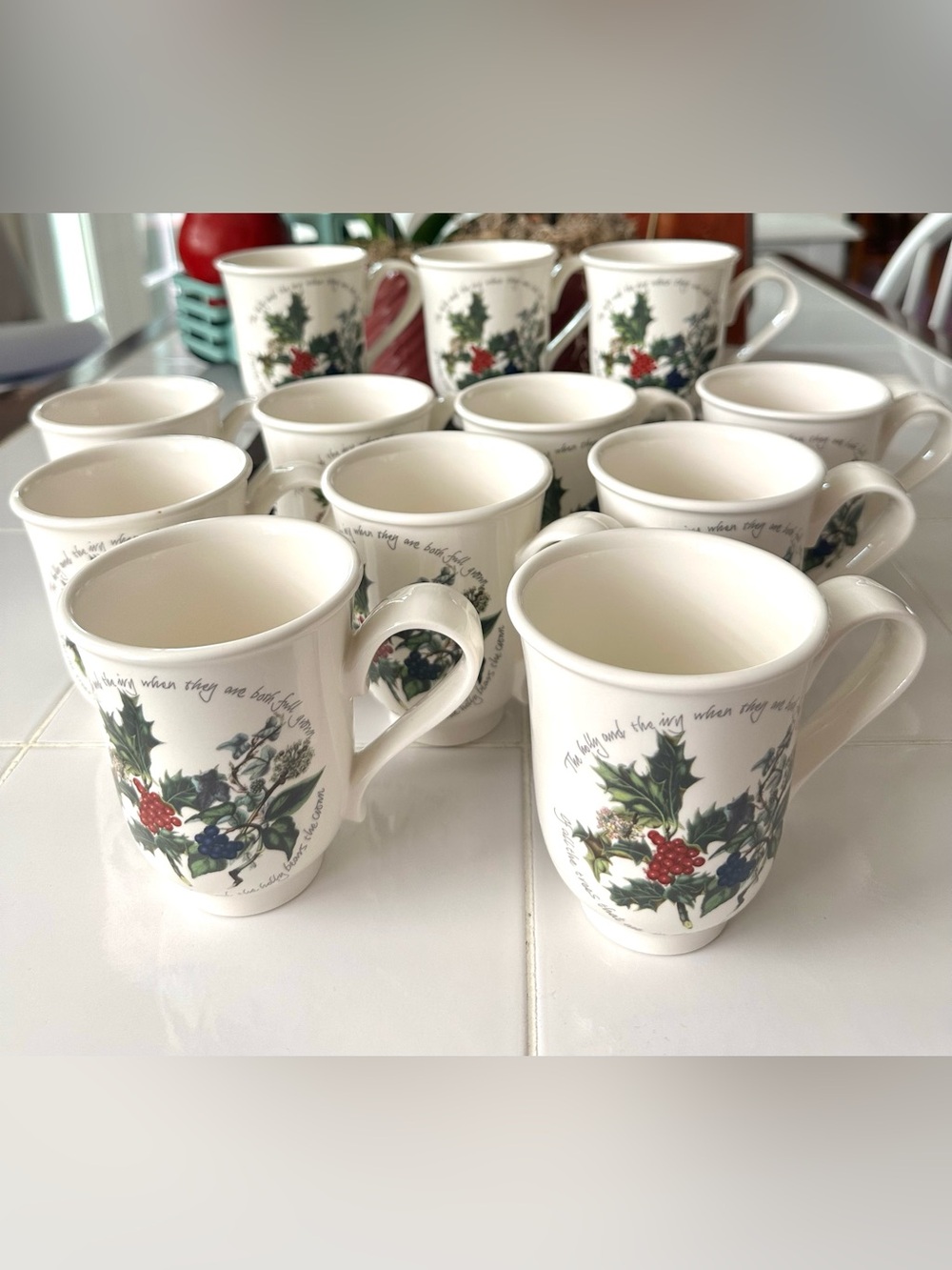 Portmeirion Holly Ivy 12 Christmas Mugs 9 oz England Holiday Set - Picture 2 of 7